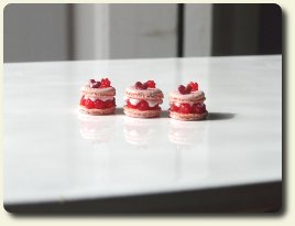 CDHM artisan Peiwen Petigrand of Oiseau deNim Miniatures will teach you a how-to in make French macaroon dessert (Ispahan Macaroons) dollhouse in 1:12 scale