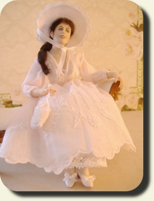 CDHM artisan Karin Smead creates handmade sculpted 1:12 dolls in dollhouse scale including santas, tudor and character dolls