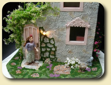 Build a dollhouse from scratch with CDHM Artisan Tracy Topps