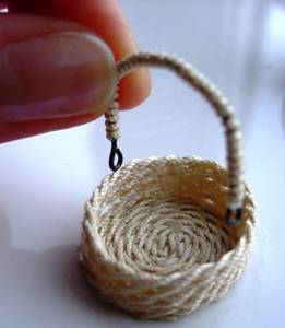 Crochet Mini Basket tutorial
