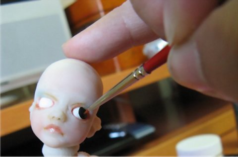 8 Tips for Painting Miniature Faces, Heads and Eyes